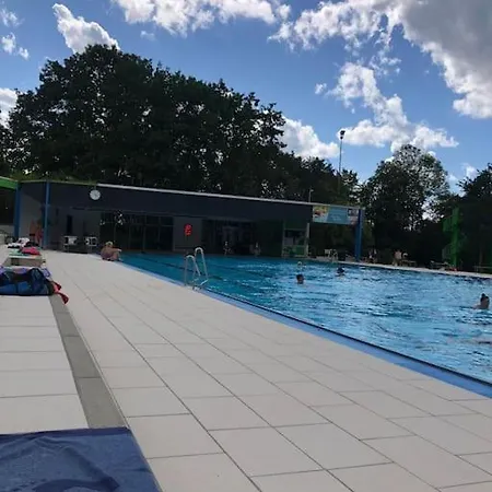 Modernes Und Behagliches Einliegerapartment, 50 Qm-deine Ruheoase- アパート Trippstadt