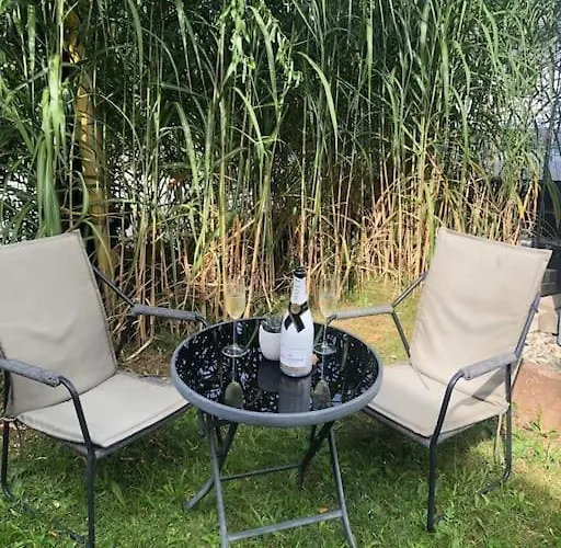 Modernes Und Behagliches Einliegerapartment, 50 Qm-deine Ruheoase- 아파트